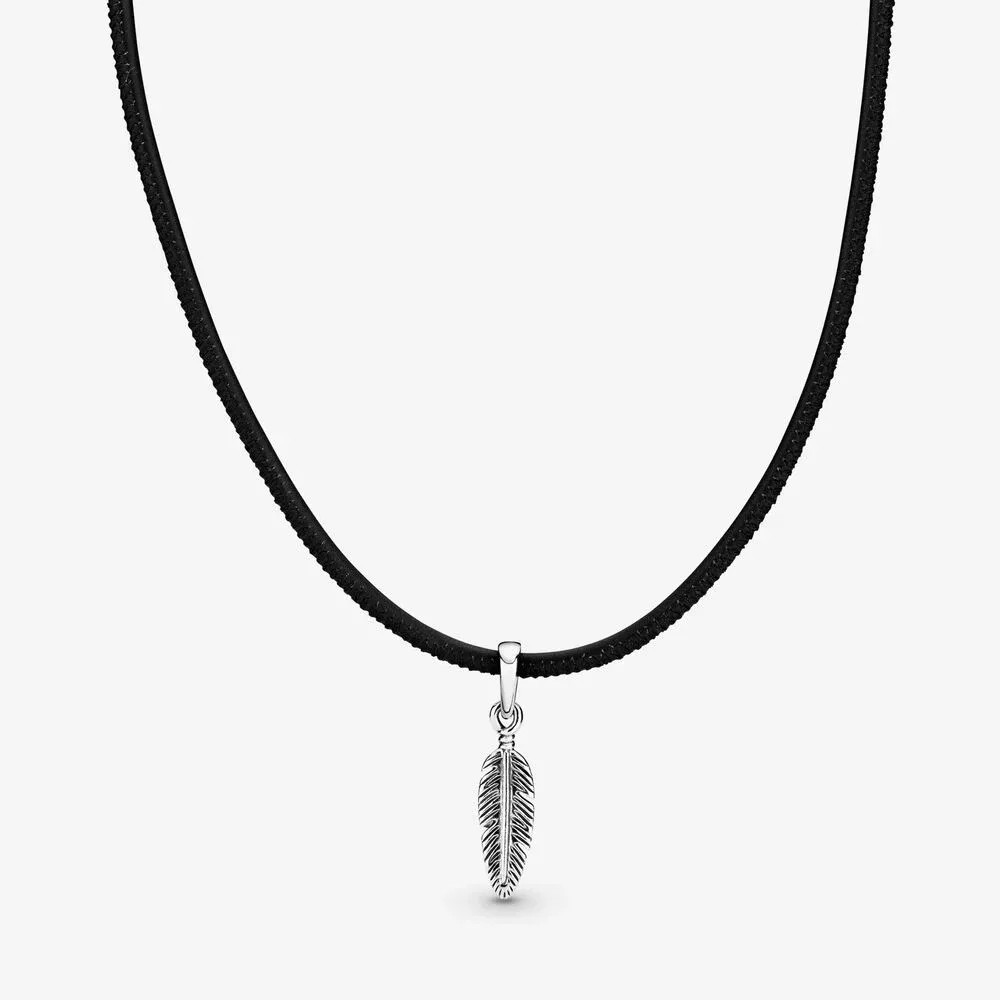 Colier choker din piele neagră cu pană